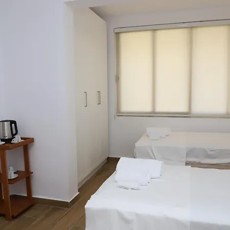 Pensión Esanbja Berat