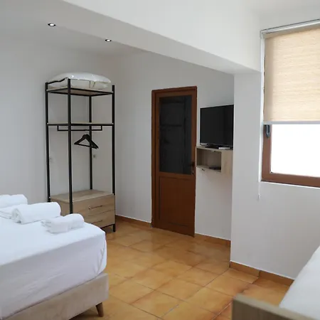 Pensión Esanbja Berat