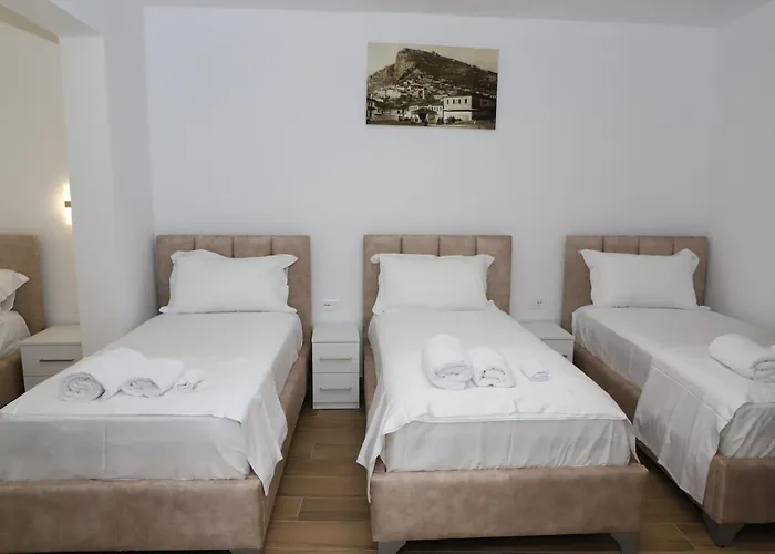 Πανσιόν Esanbja 3*