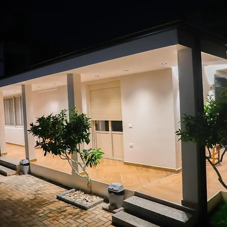 بيت ضيافة Esanbja بيرات