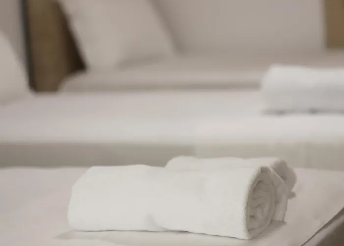 Esanbja 3* بيرات